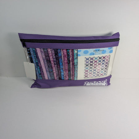 Just Kisses Pieced Quilt Pattern | Fabric Kit